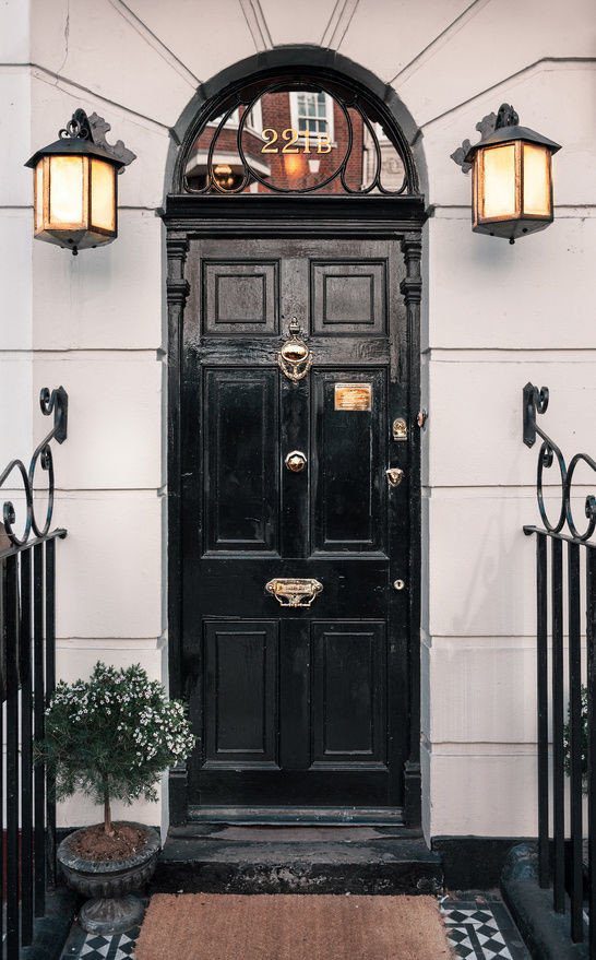 221b Baker Street Sherlock Holmes entrance door