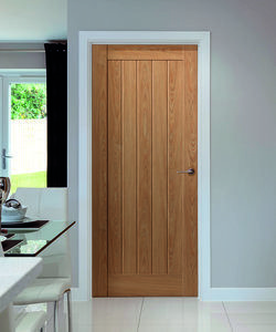 Hudson oak effect laminate door