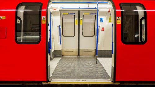 Tube train sliding door